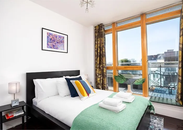 Daire 2br Balcony, Plants & Electric Piano Dublin