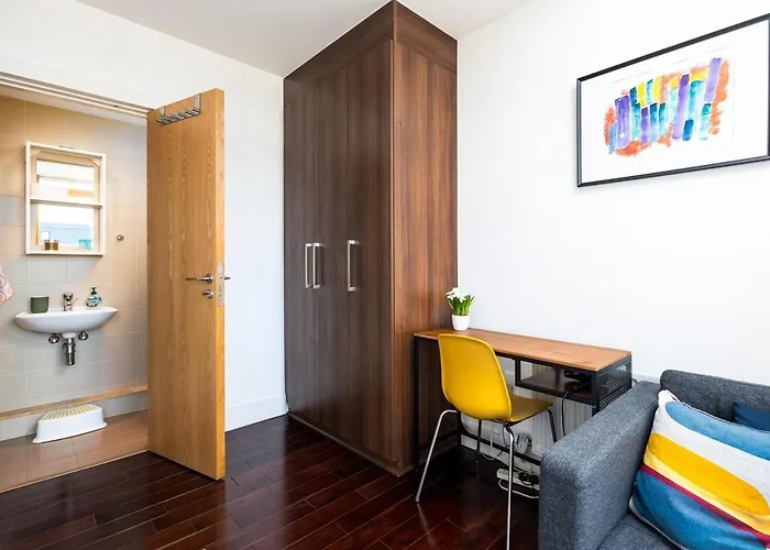 2br Balcony, Plants & Electric Piano * Dublin